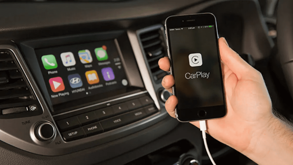 Bedrade of draadloze Apple CarPlay: wat is beter?