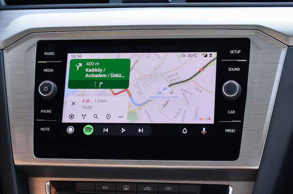 Android Auto met Google Maps
