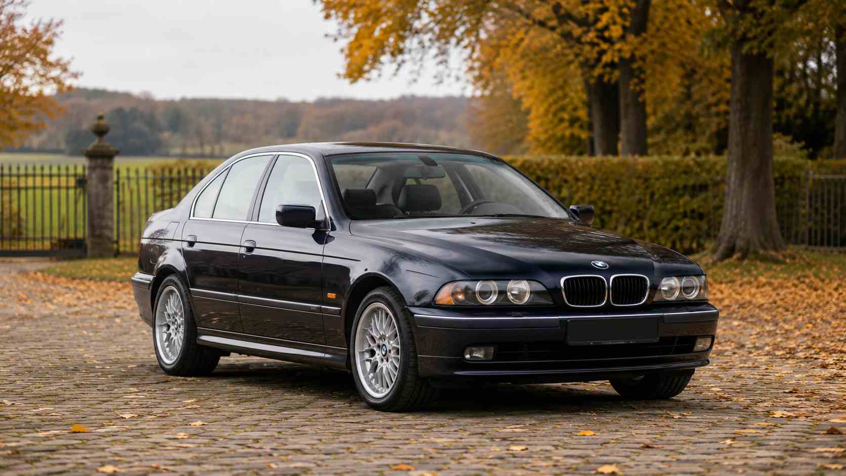 Welke auto geldt in 2027 als youngtimer? Oudere zakelijke auto als youngtimer in 2027