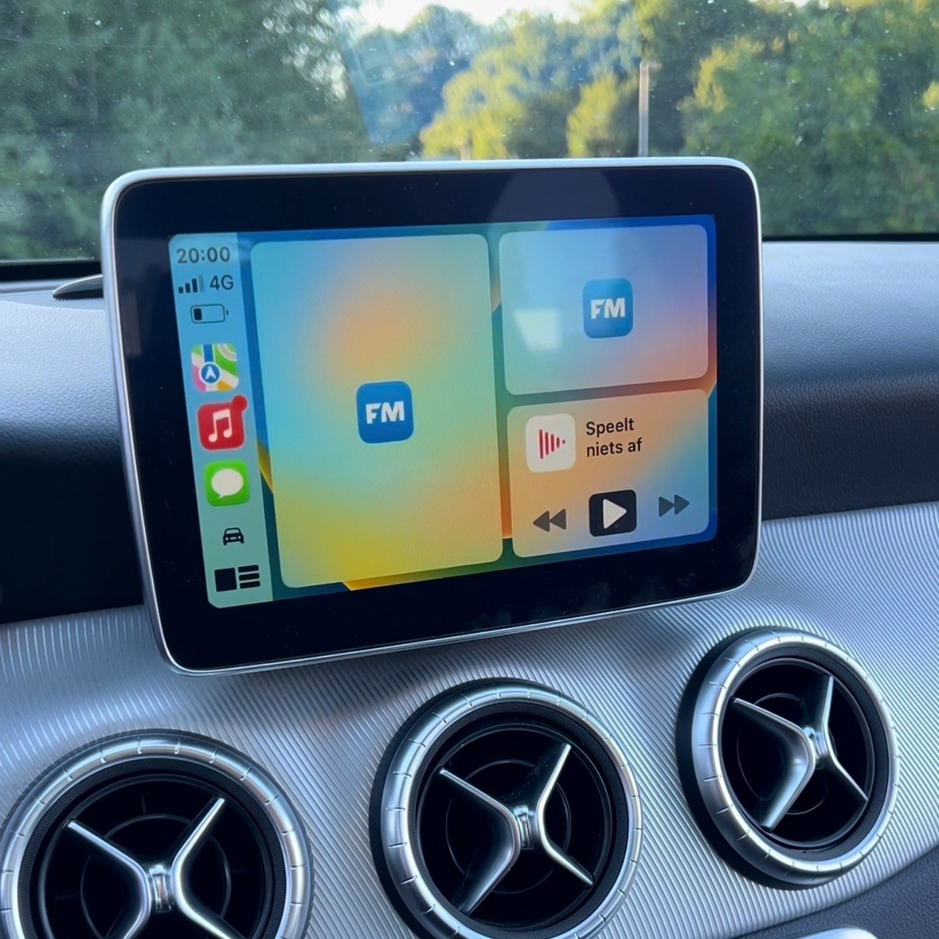Apple CarPlay CLA