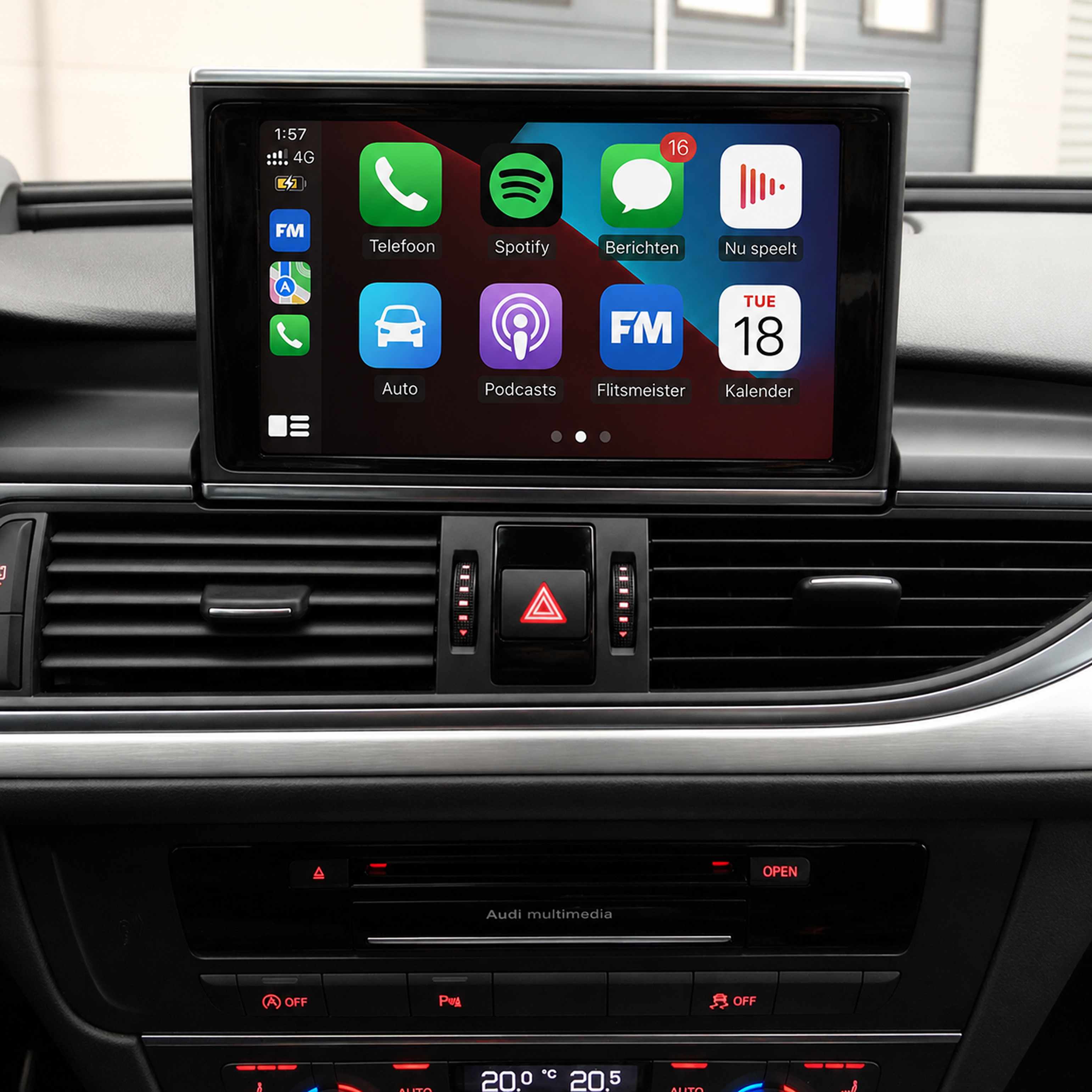 Apple CarPlay op het originele scherm van een Audi Apple CarPlay op het originele scherm van een Audi
